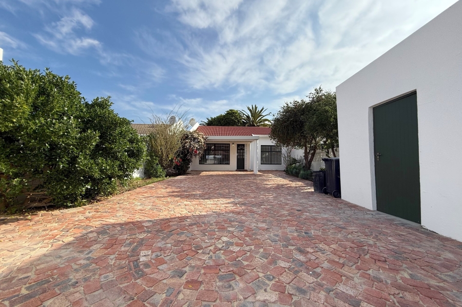 To Let 2 Bedroom Property for Rent in Flamingo Vlei Western Cape